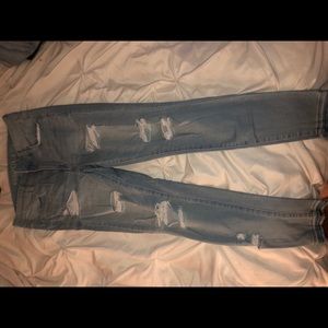 American eagle light wash ripped jeans